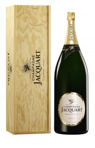 COFFRET CADEAU CHAMPAGNE JACQUART BRUT MOSAIQUE NABUCHODONOSOR EN CAISSE BOIS 15 LITRES